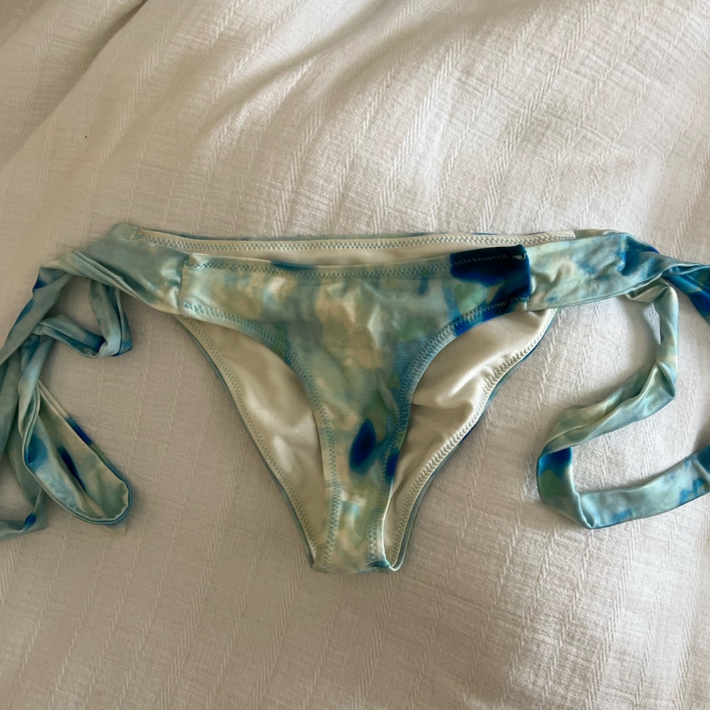 Frankie’s bikini bikini bottoms